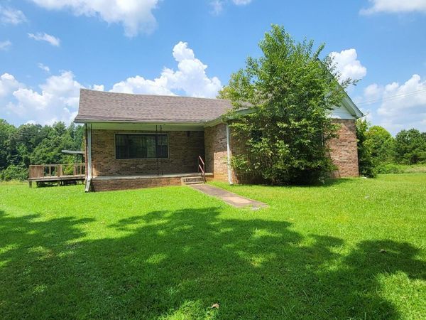 900 Hubberd Town Road, Beech Bluff, TN 38313