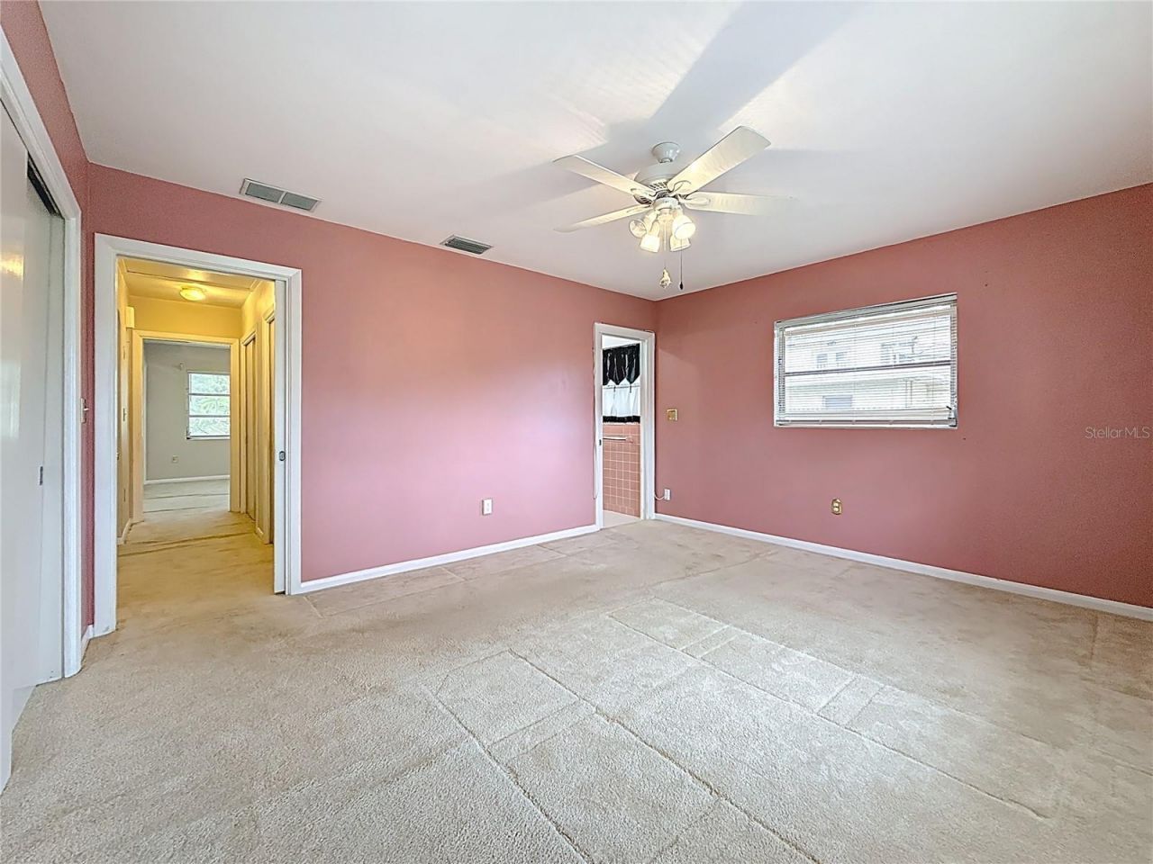 108 Indian Rocks Road S, Belleair Bluffs, FL 33770 Photo