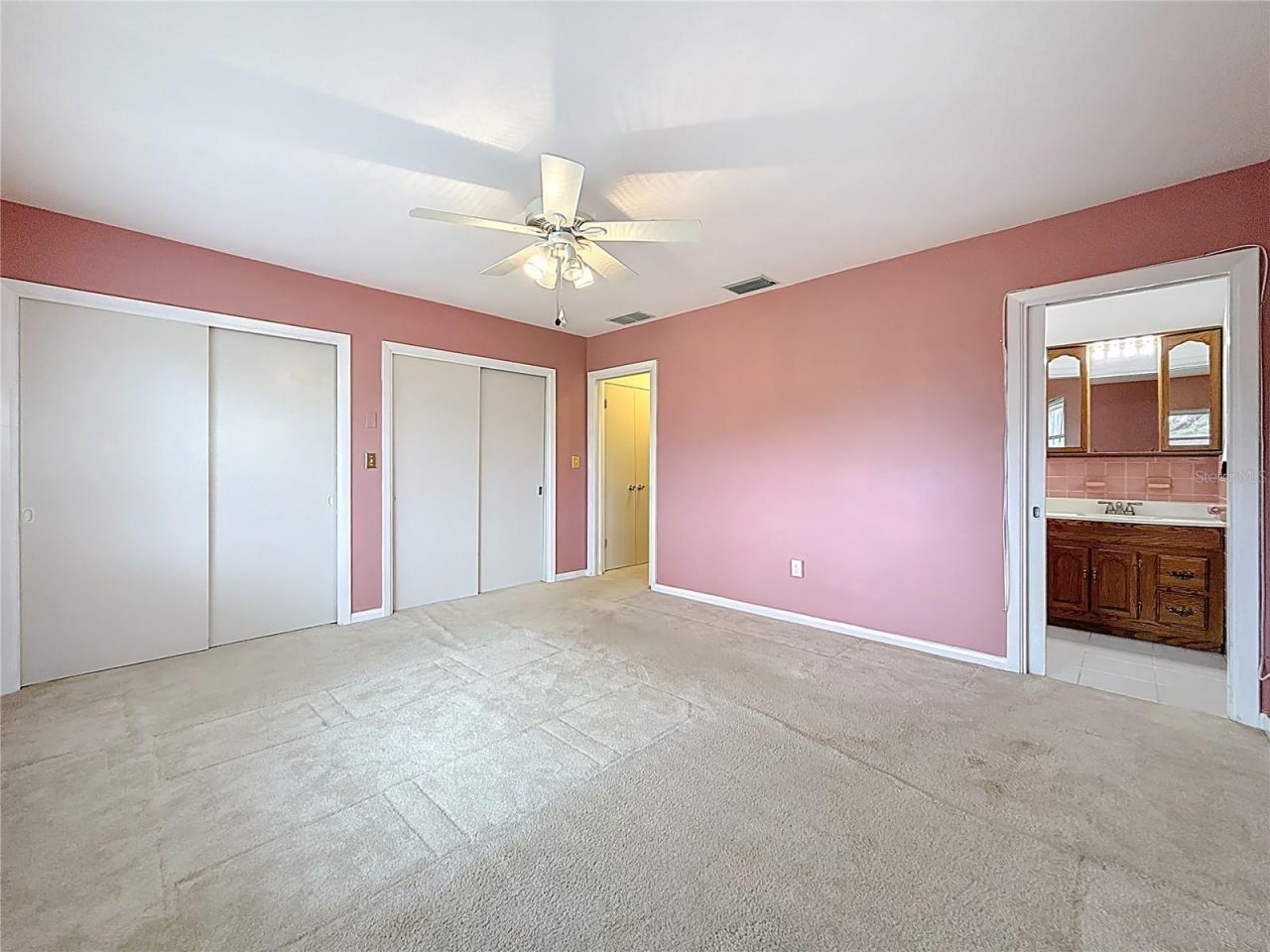 108 Indian Rocks Road S, Belleair Bluffs, FL 33770 Photo