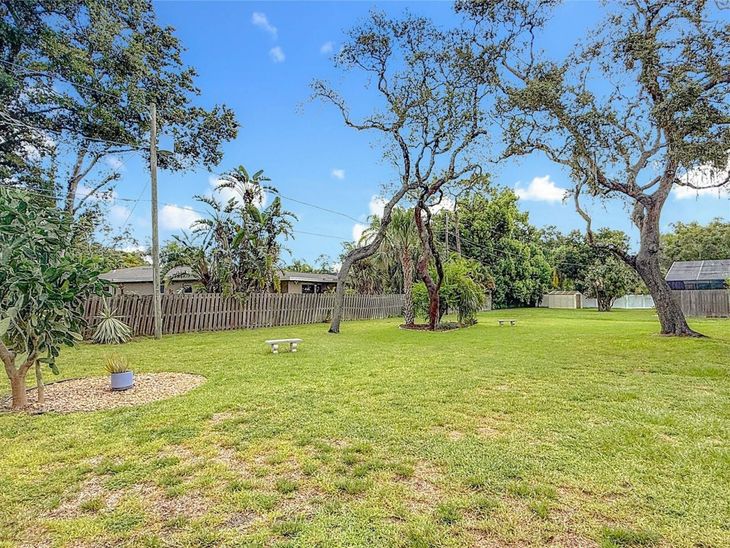 108 Indian Rocks Road S, Belleair Bluffs, FL 33770