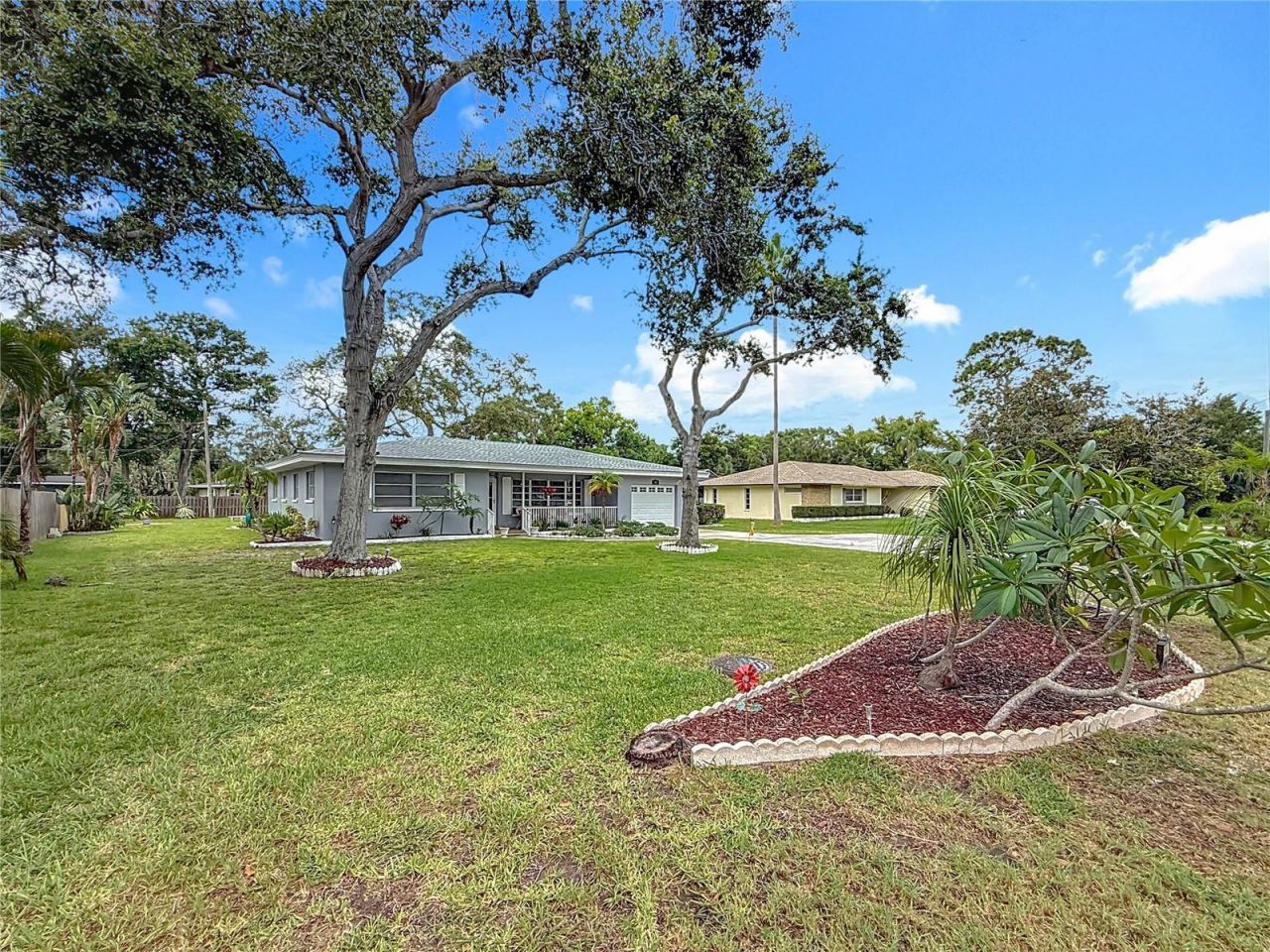 108 Indian Rocks Road S, Belleair Bluffs, FL 33770 Photo