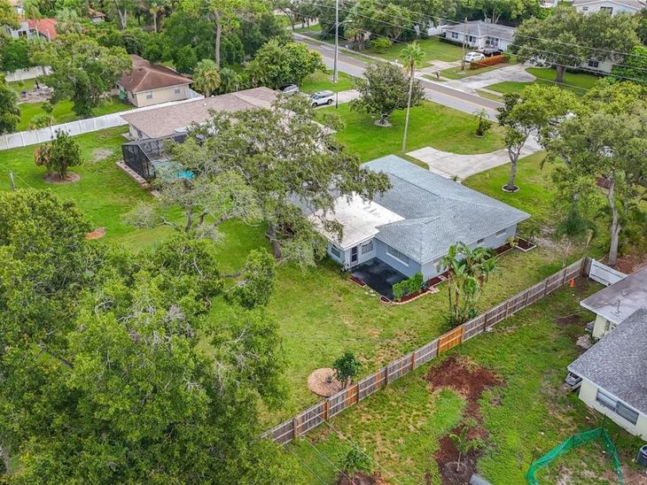 108 Indian Rocks Road S, Belleair Bluffs, FL 33770