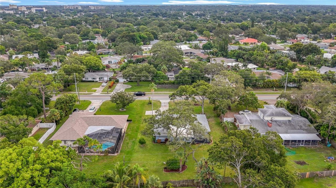 108 Indian Rocks Road S, Belleair Bluffs, FL 33770 Photo