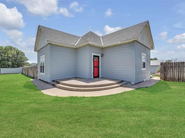 600 E Main Street, Carter, OK 73627