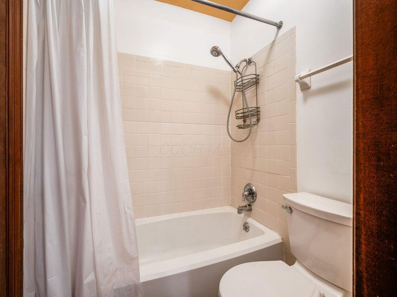 3278 Brookview Way, Unit 4, Columbus, OH 43221 Photo 21