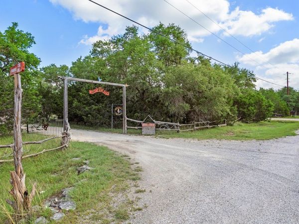 857 Derrick, Spring Branch, TX 78070