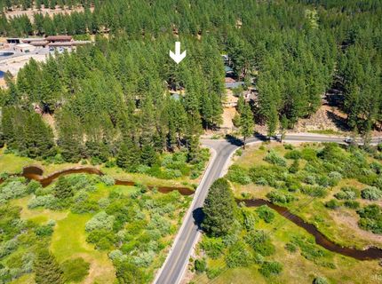 1339 Meadow Crest Drive, South Lake Tahoe, CA 96150 Photo
