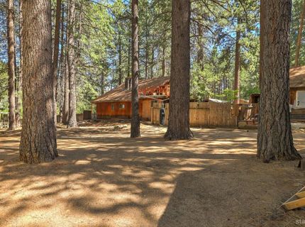 1339 Meadow Crest Drive, South Lake Tahoe, CA 96150 Photo