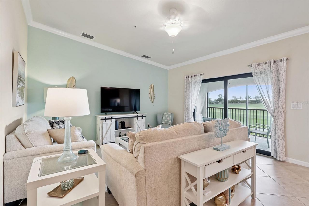 5528 Palmer Circle, Unit 203, Bradenton, FL 34211 Photo