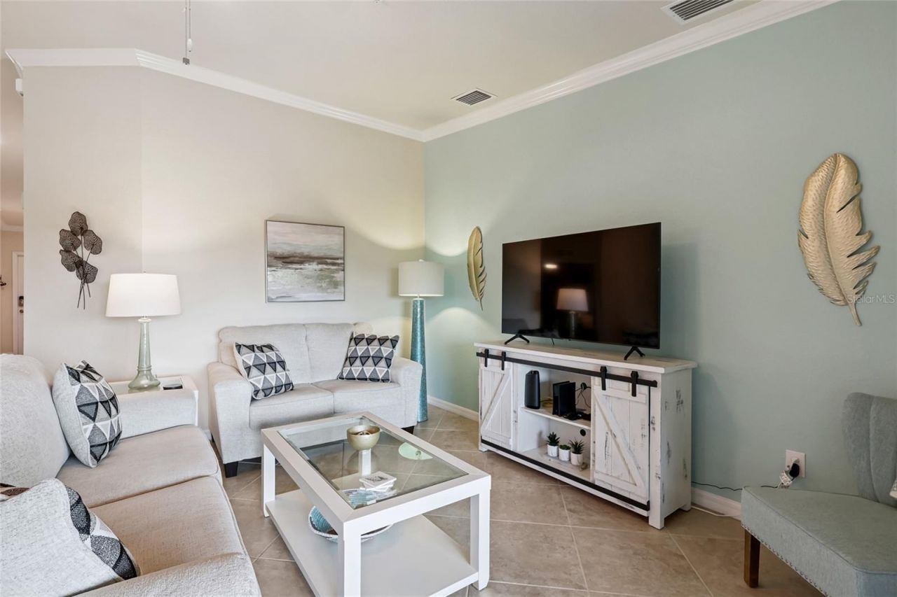 5528 Palmer Circle, Unit 203, Bradenton, FL 34211 Photo