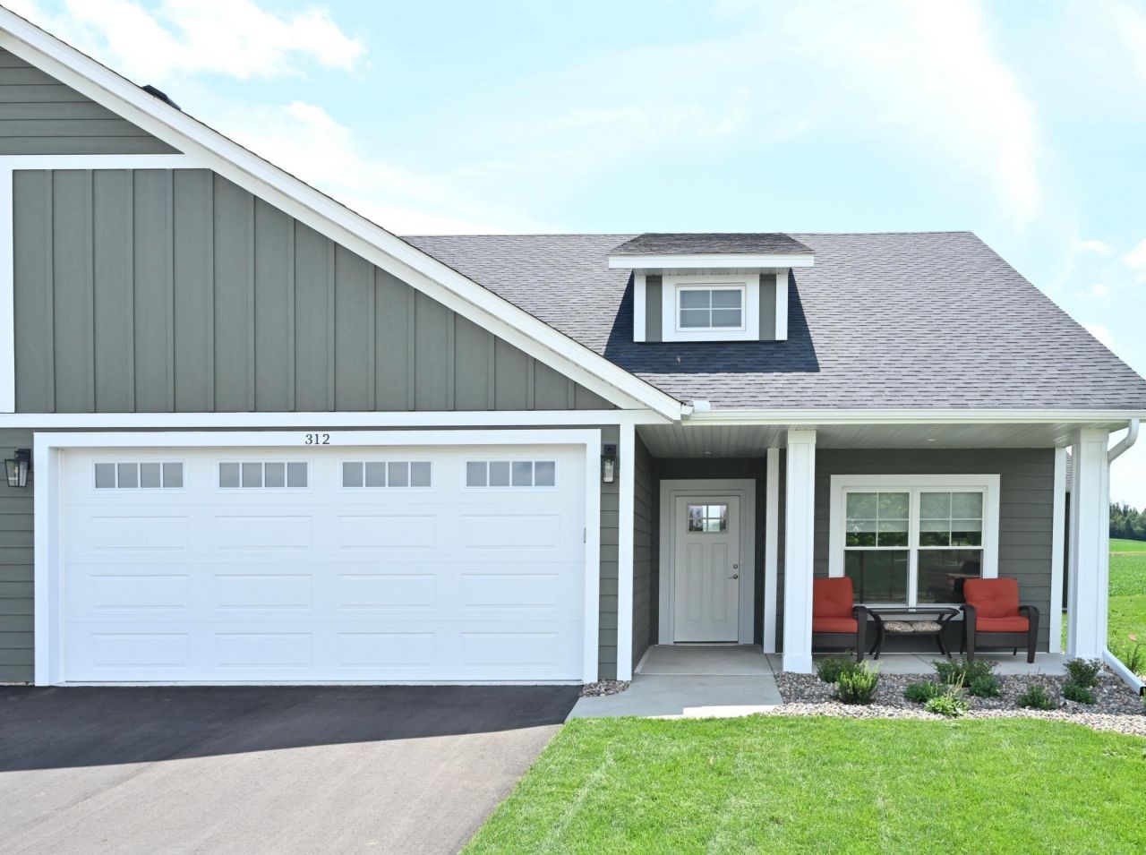 406 Ford Street E, Northfield, MN 55057 Main Photo