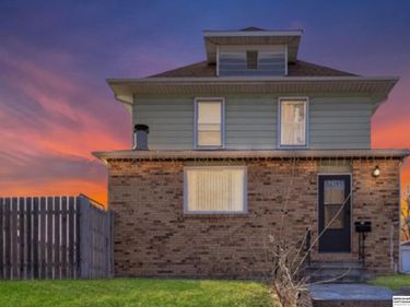 5216 S 36th Street, Omaha, NE 68107