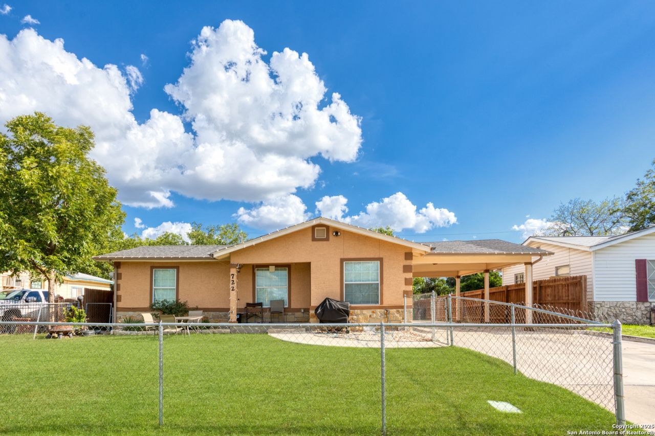 722 Menefee, San Antonio, TX 78237 Main Photo