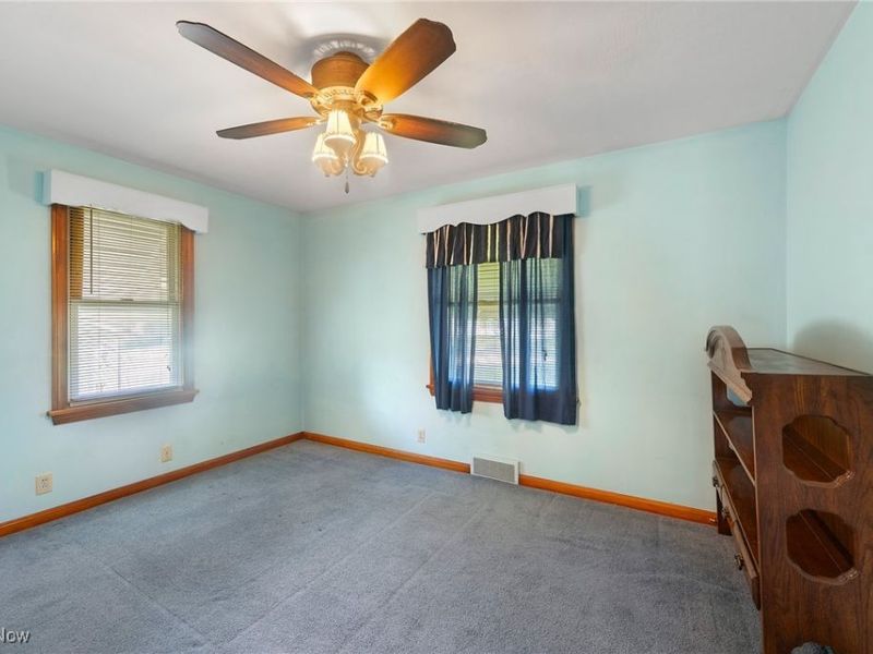 445 Powers Avenue, Girard, OH 44420 Photo 12