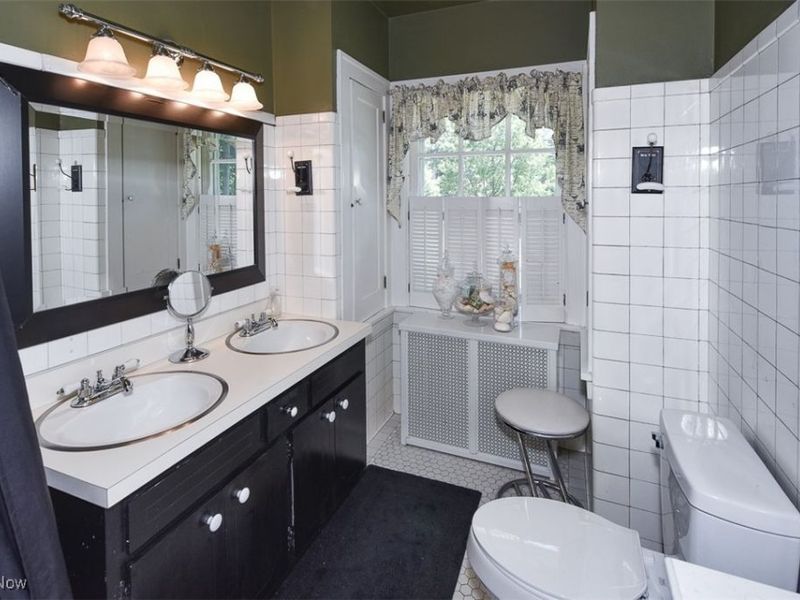 382 Bassett Road, Bay Village, OH 44140 Photo 23