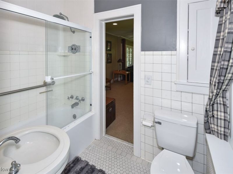 382 Bassett Road, Bay Village, OH 44140 Photo 26