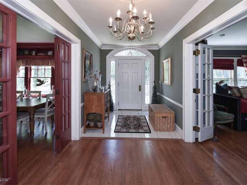 382 Bassett Road, Bay Village, OH 44140 Photo 3