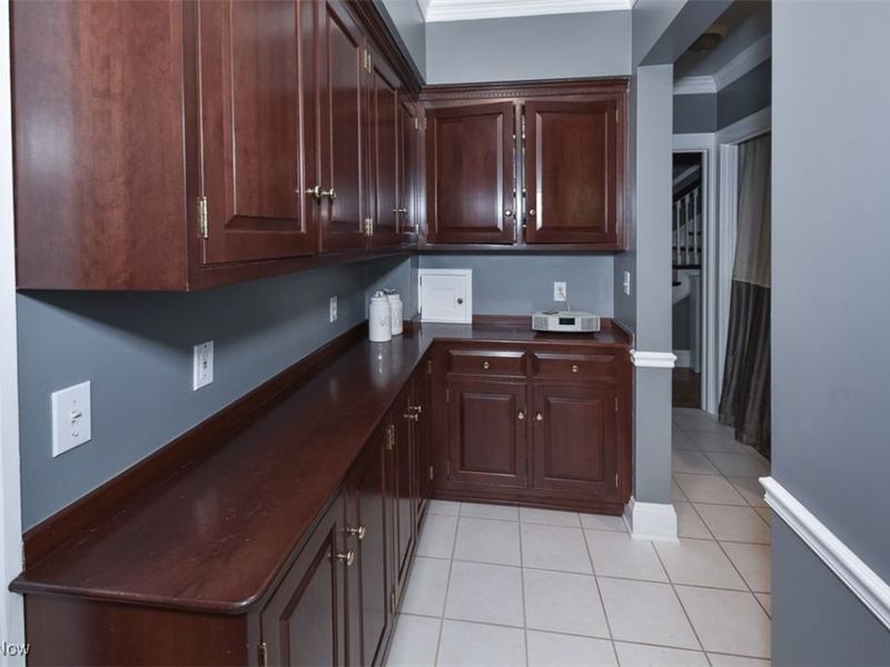 382 Bassett Road, Bay Village, OH 44140 Photo 8