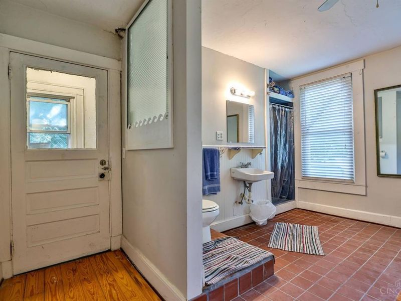 4034 Colerain Avenue, Cincinnati, OH 45223 Photo 24