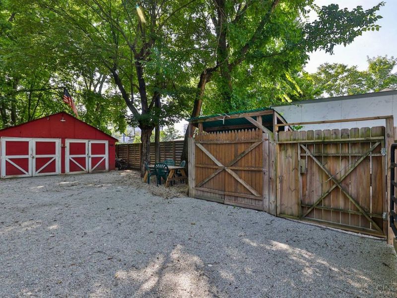 4034 Colerain Avenue, Cincinnati, OH 45223 Photo 35