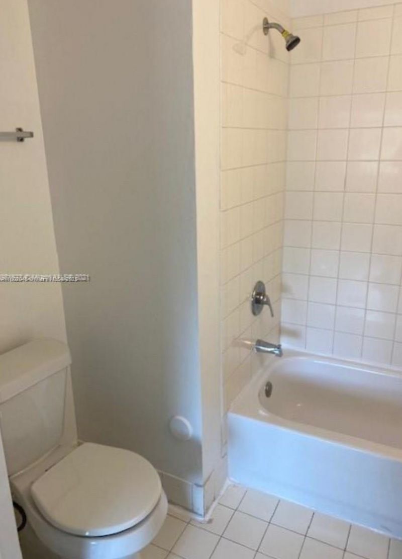 315 NW 84th Ter, Unit 315, Miami, FL 33150 Photo