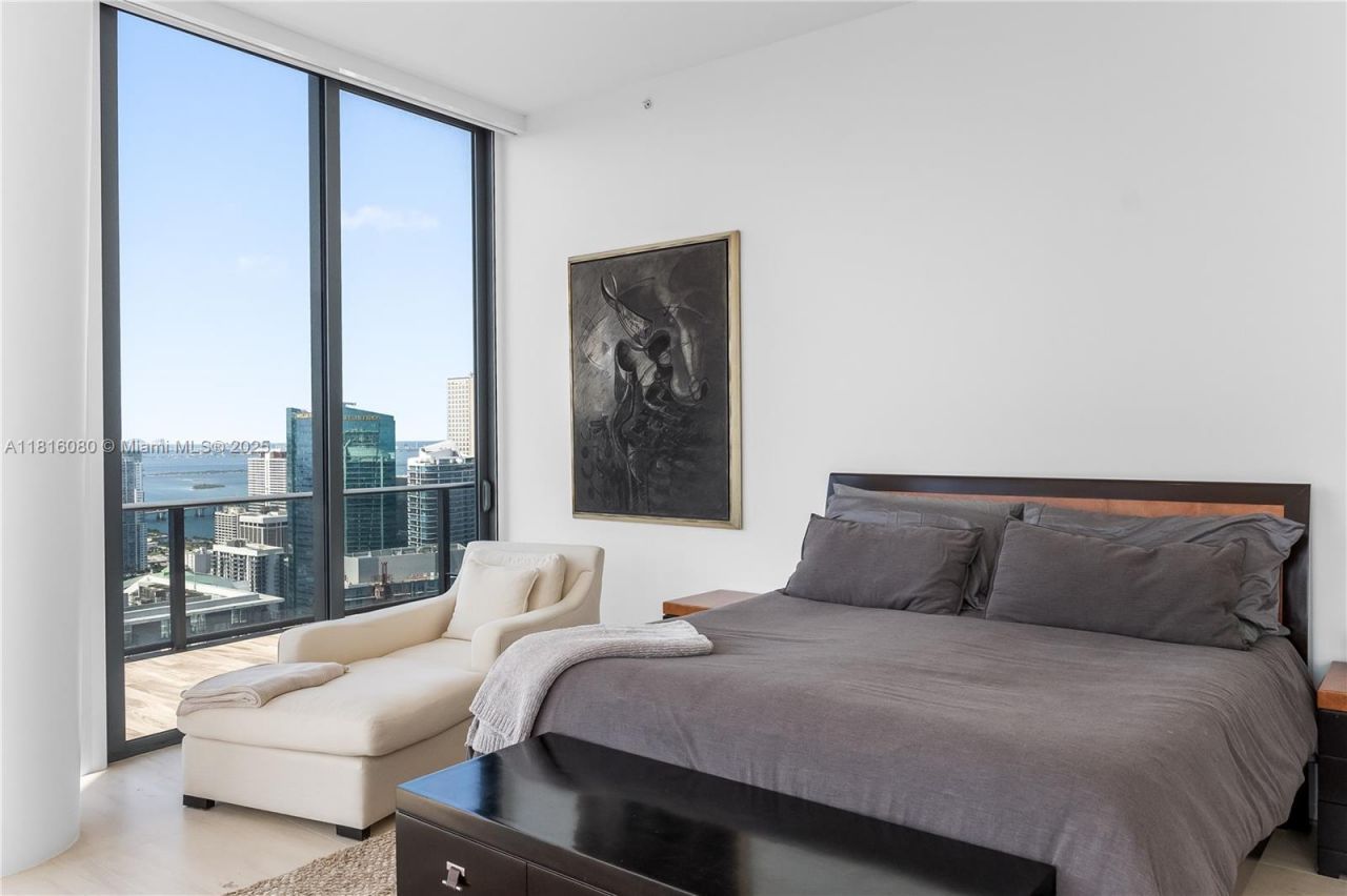 801 S Miami Ave, Unit PH5801, Miami, FL 33130 Photo