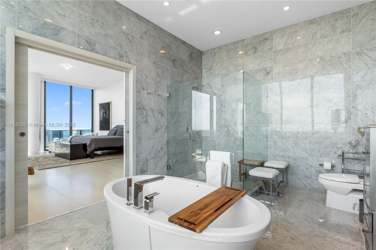 801 S Miami Ave, Unit PH5801, Miami, FL 33130 Photo