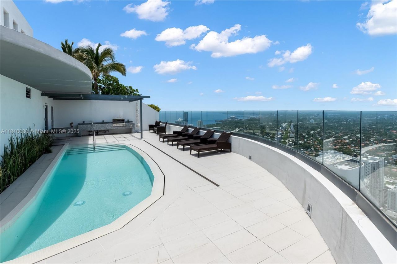 801 S Miami Ave, Unit PH5801, Miami, FL 33130 Photo