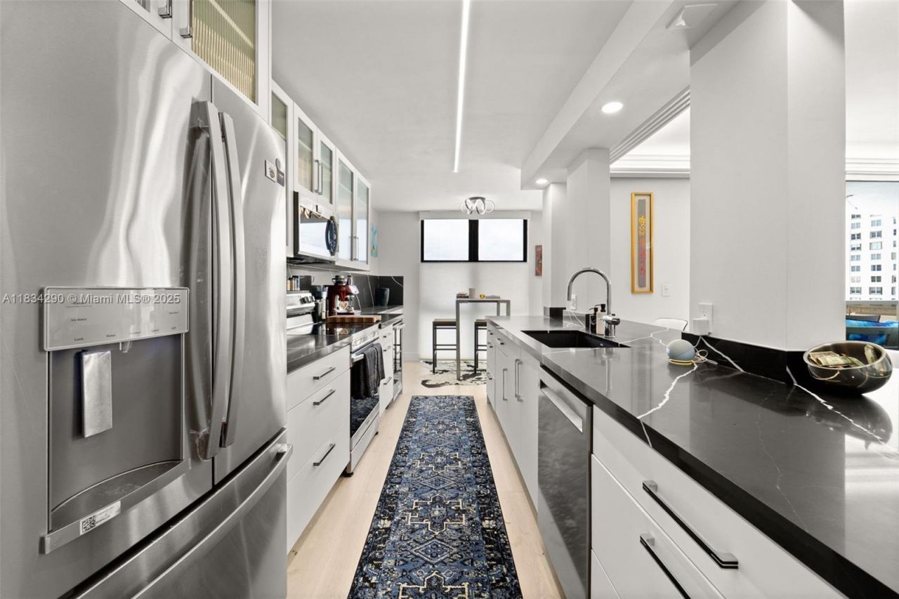 9 Island Ave, Unit 406, Miami Beach, FL 33139 Photo