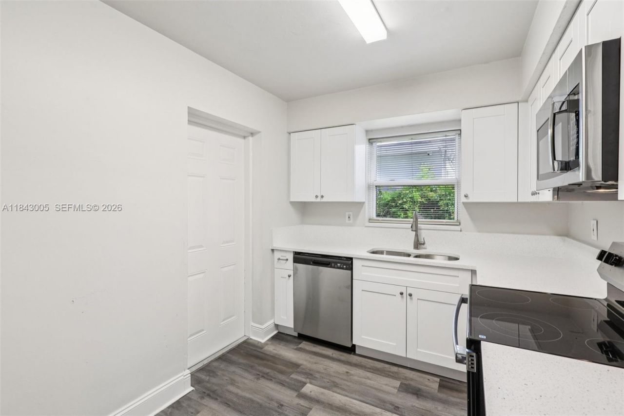 18025 NW 6th Ave, Miami Gardens, FL 33169 Photo