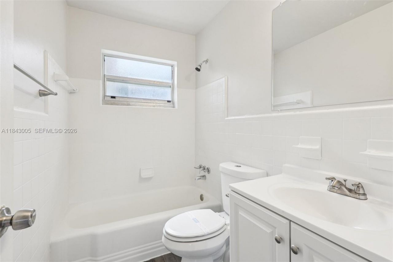 18025 NW 6th Ave, Miami Gardens, FL 33169 Photo