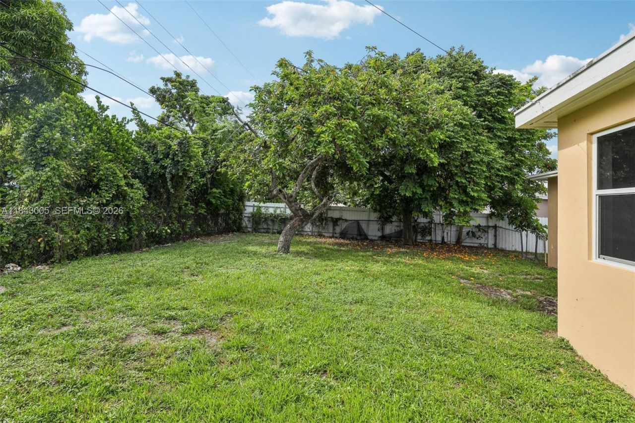 18025 NW 6th Ave, Miami Gardens, FL 33169 Photo