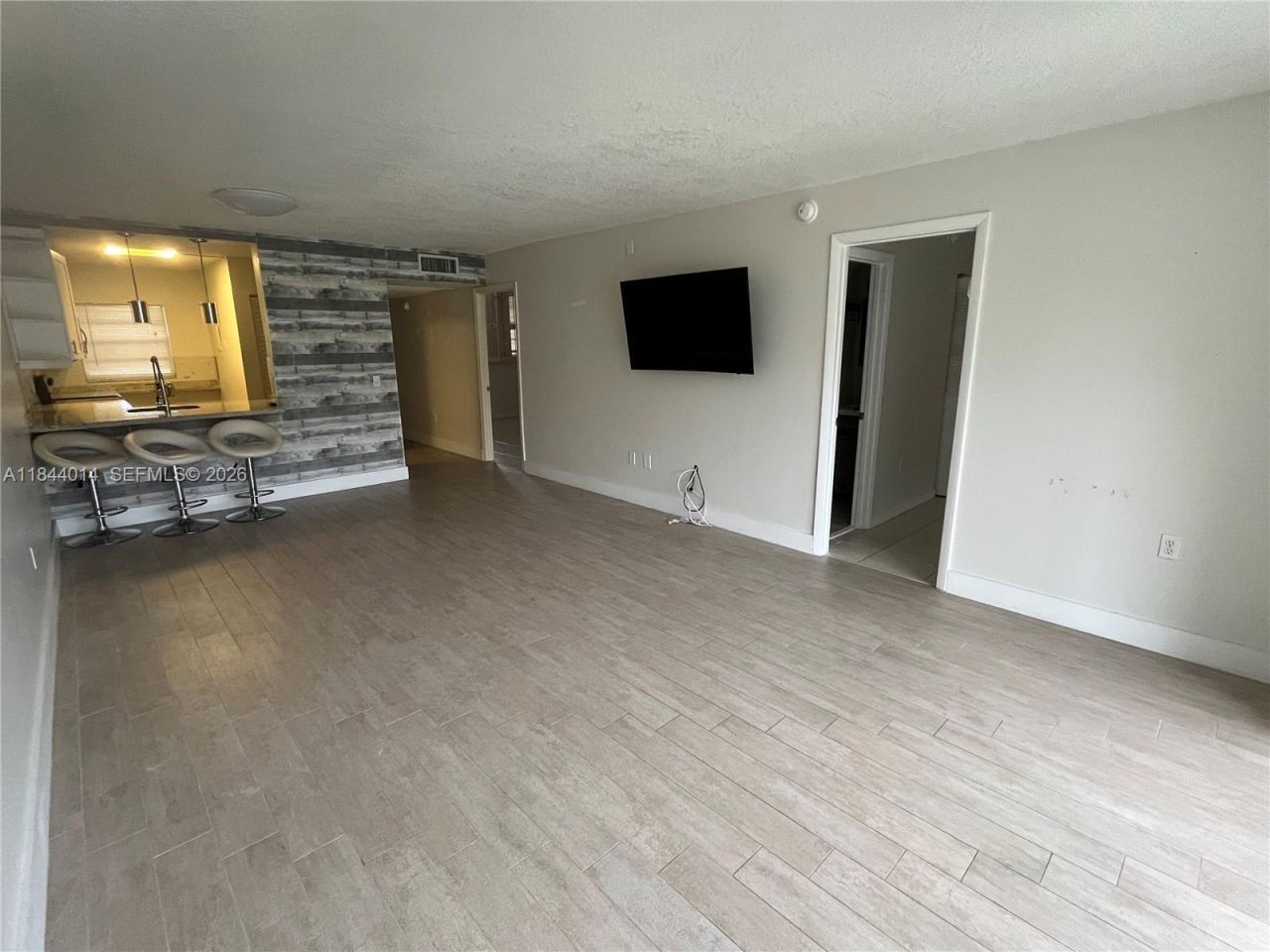 9410 Poinciana Pl, Unit 206, Davie, FL 33324 Photo