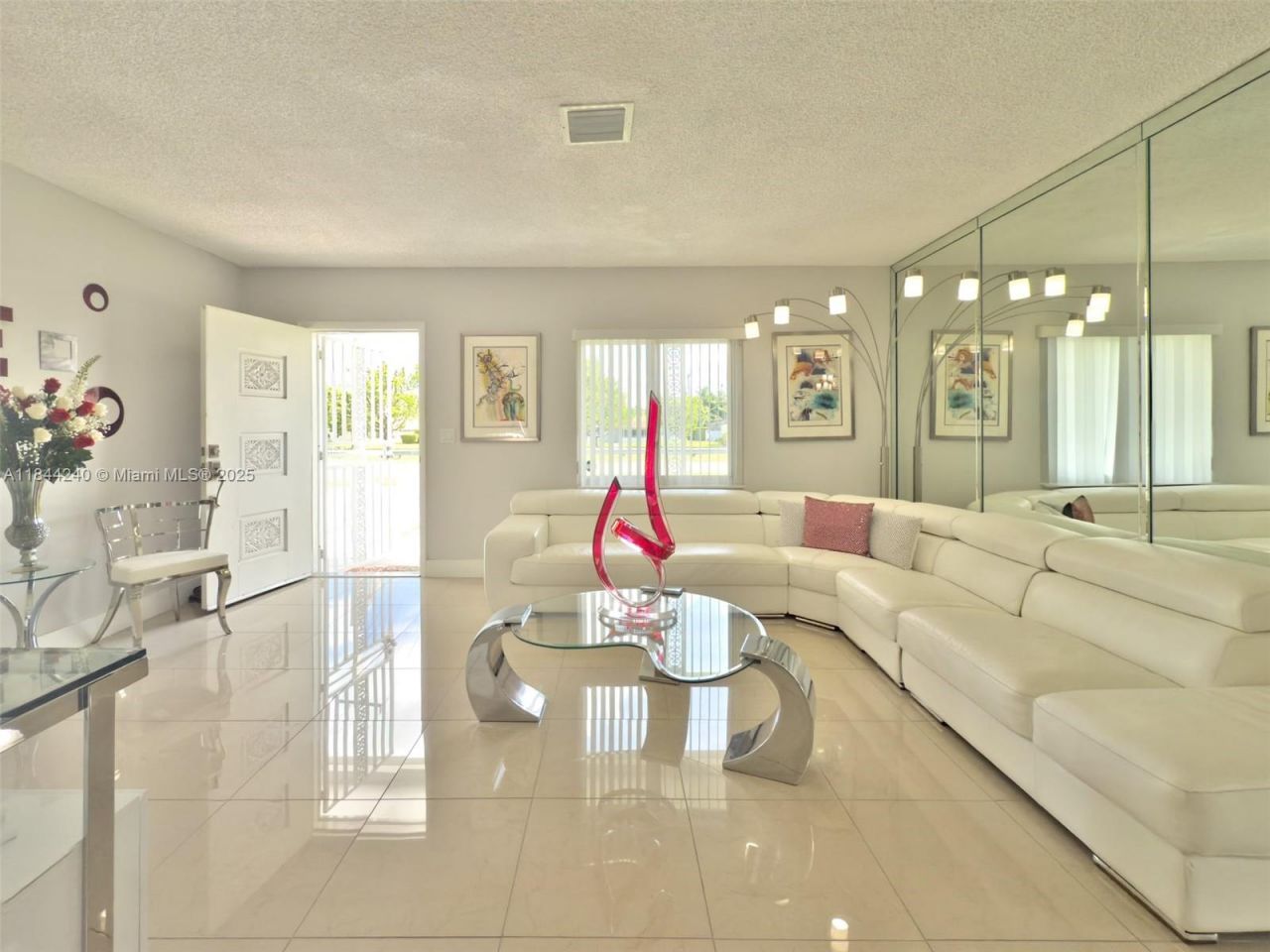 6290 SW 37th St, Miami, FL 33155 Photo