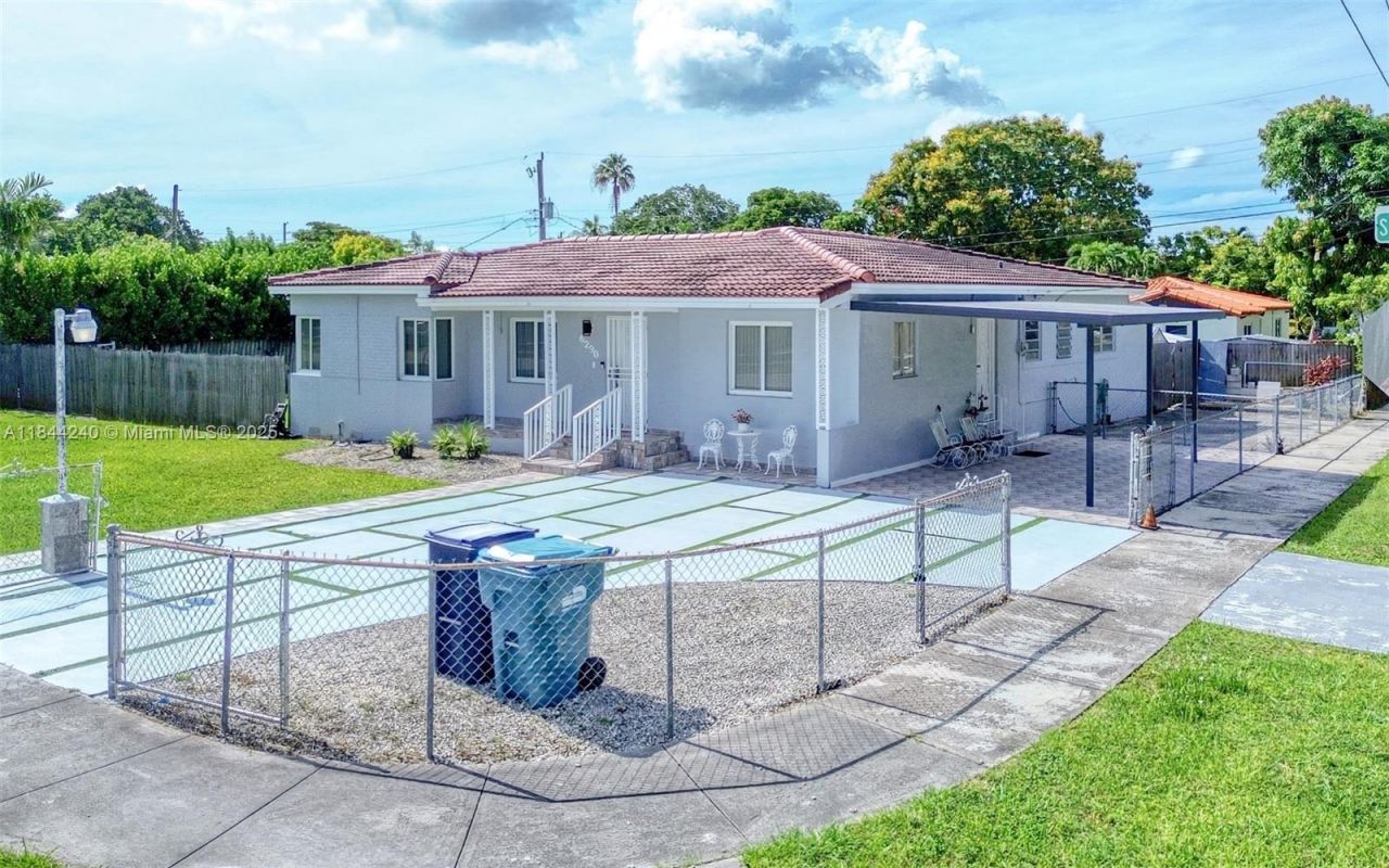 6290 SW 37th St, Miami, FL 33155 Photo