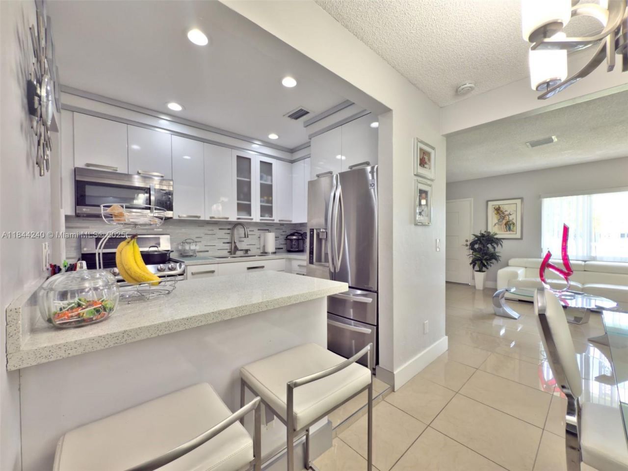 6290 SW 37th St, Miami, FL 33155 Photo