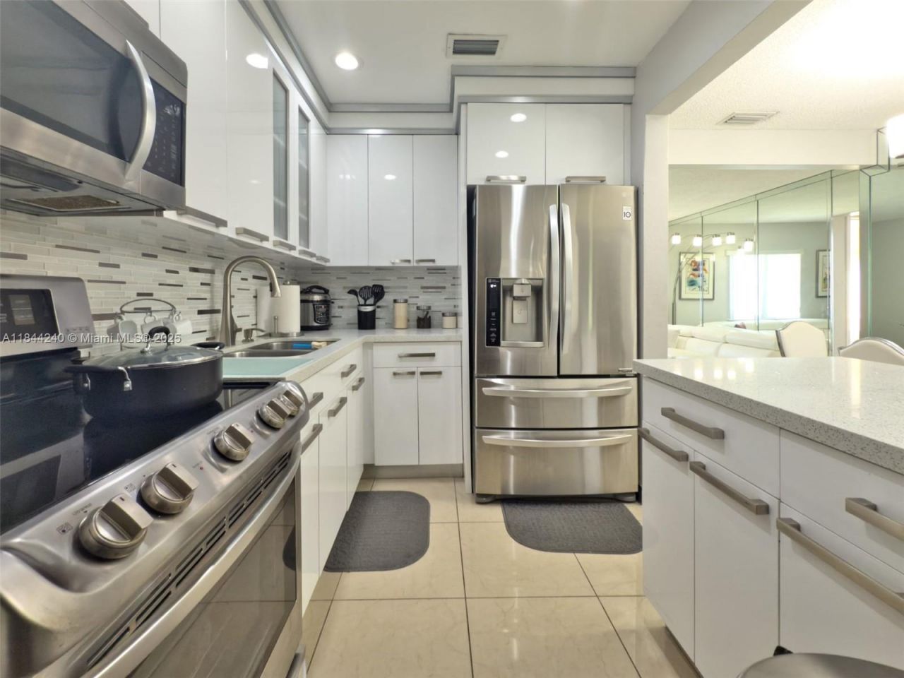 6290 SW 37th St, Miami, FL 33155 Photo