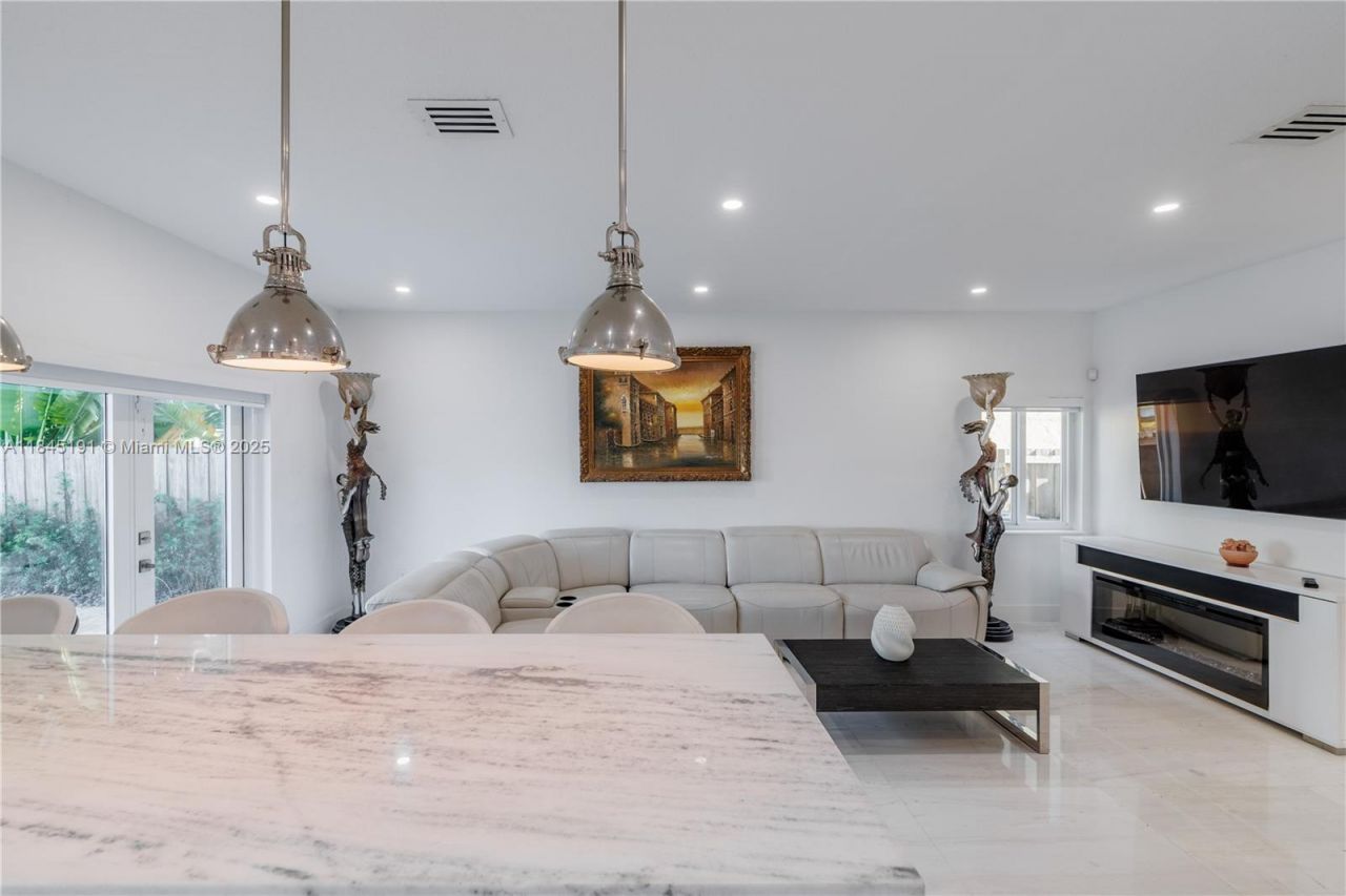 13731 SW 136th Pl, Miami, FL 33186 Photo