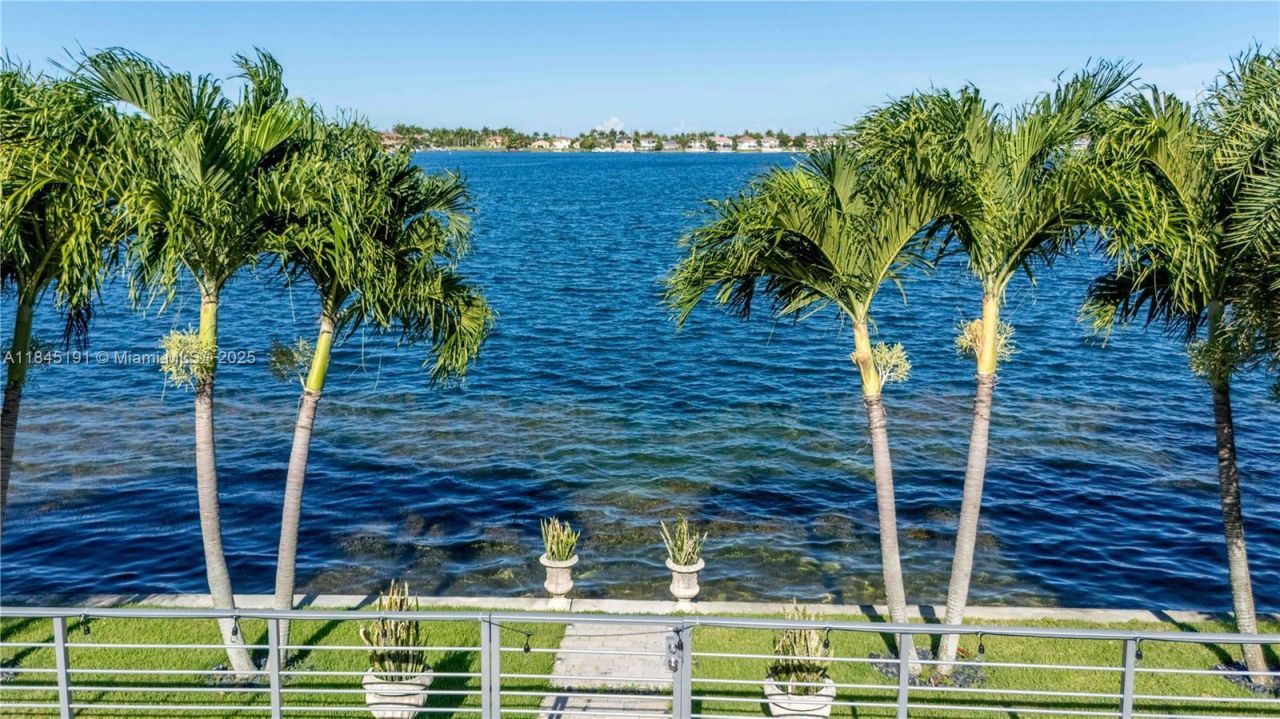 13731 SW 136th Pl, Miami, FL 33186 Photo