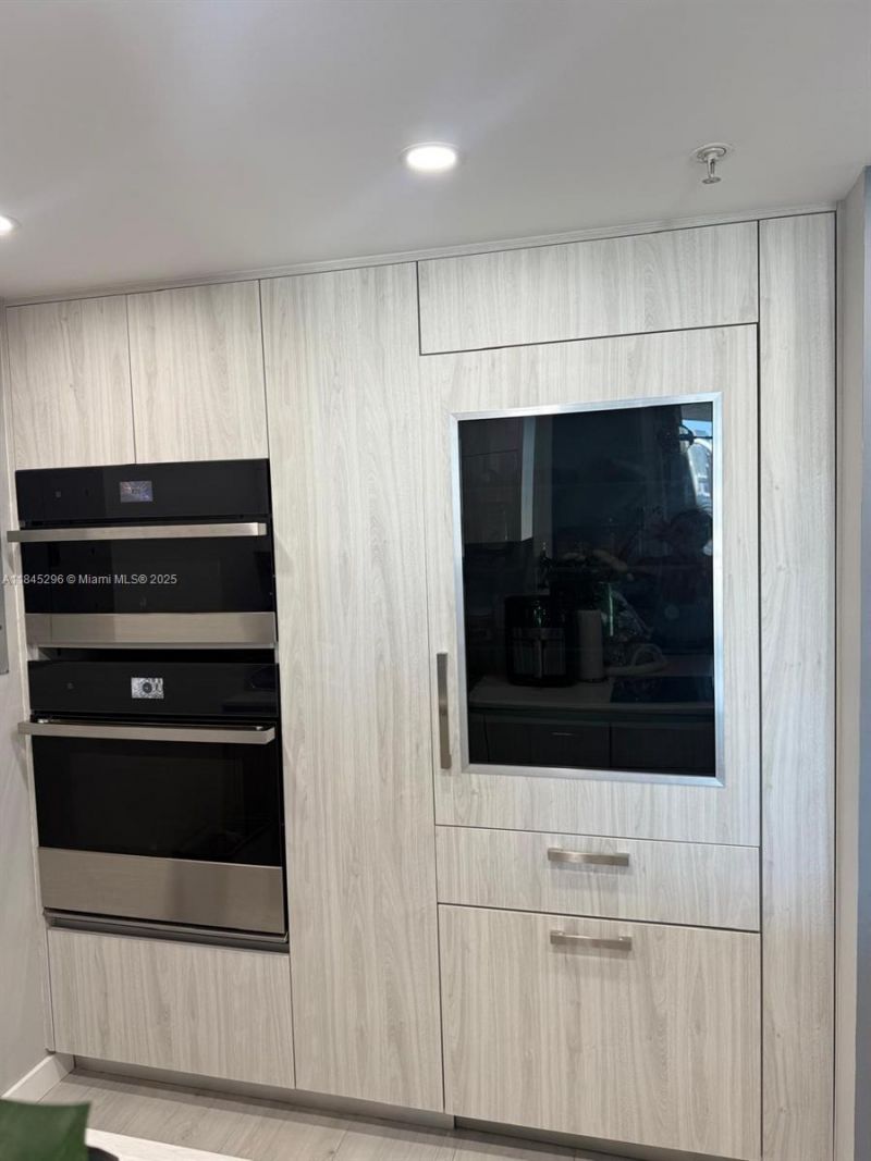 275 NE 18th St, Unit 1405, Miami, FL 33132 Photo