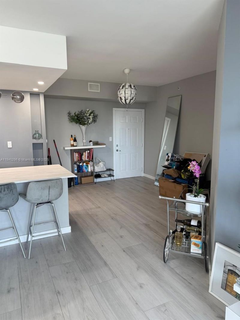 275 NE 18th St, Unit 1405, Miami, FL 33132 Photo