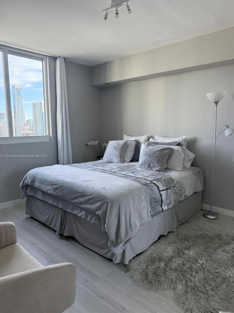 275 NE 18th St, Unit 1405, Miami, FL 33132 Photo