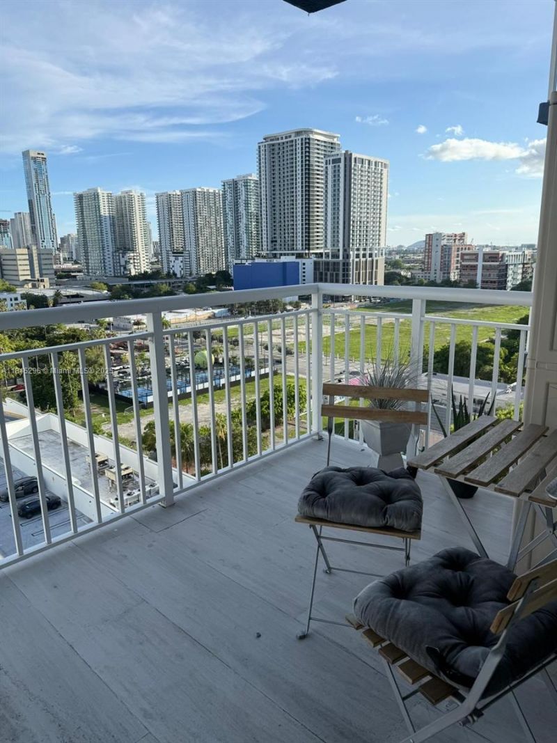 275 NE 18th St, Unit 1405, Miami, FL 33132 Photo