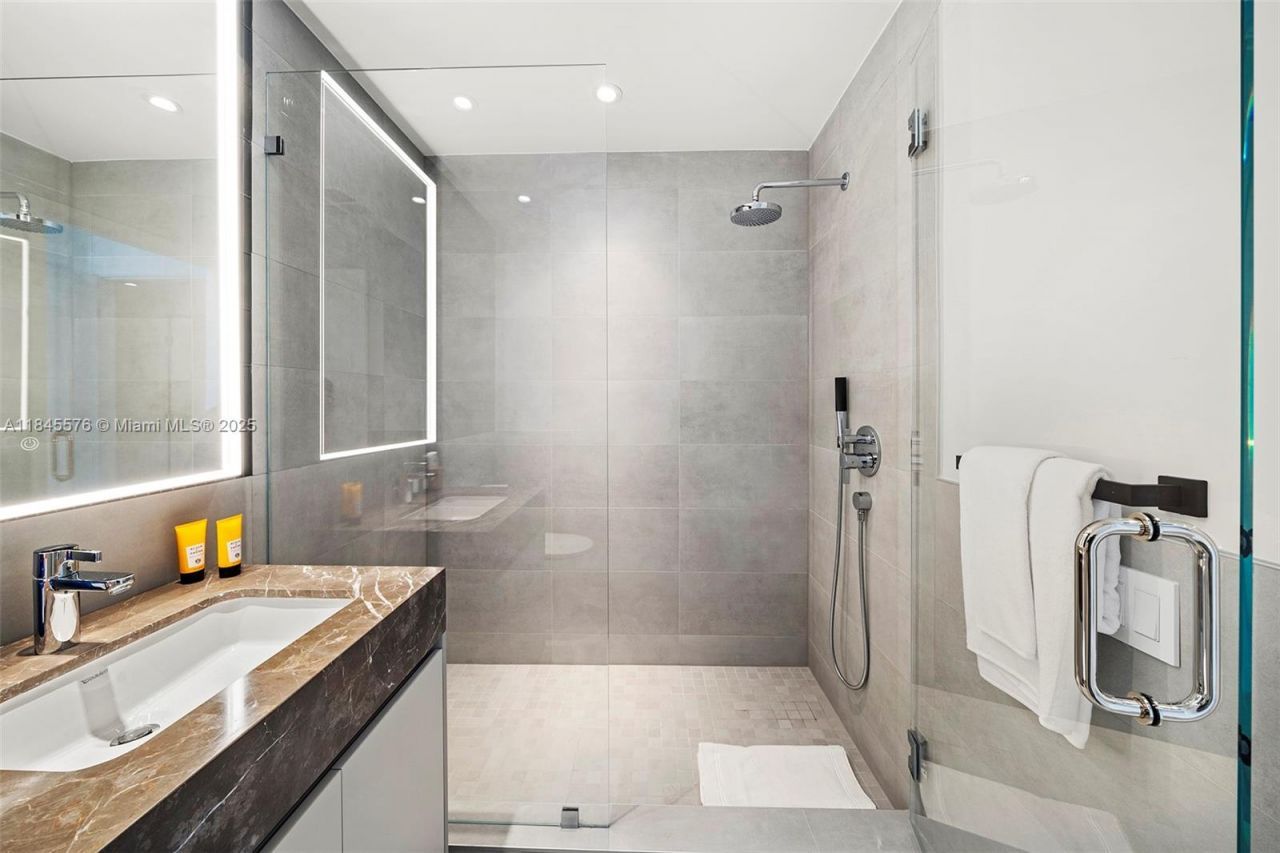 500 Alton Rd, Unit 803, Miami Beach, FL 33139 Photo