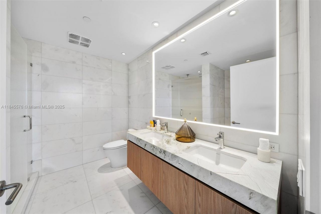 500 Alton Rd, Unit 803, Miami Beach, FL 33139 Photo