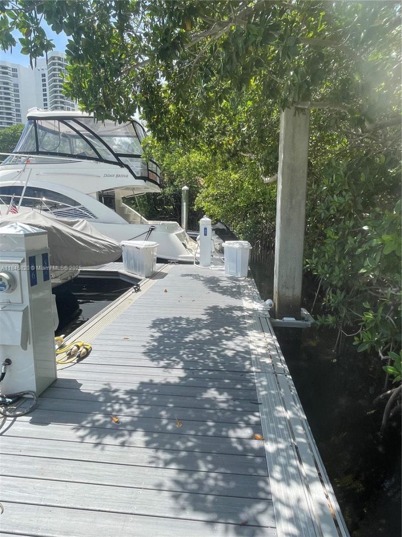 3575 Mystic Pointe Dr, Slip 87, Aventura, FL 33180 Photo