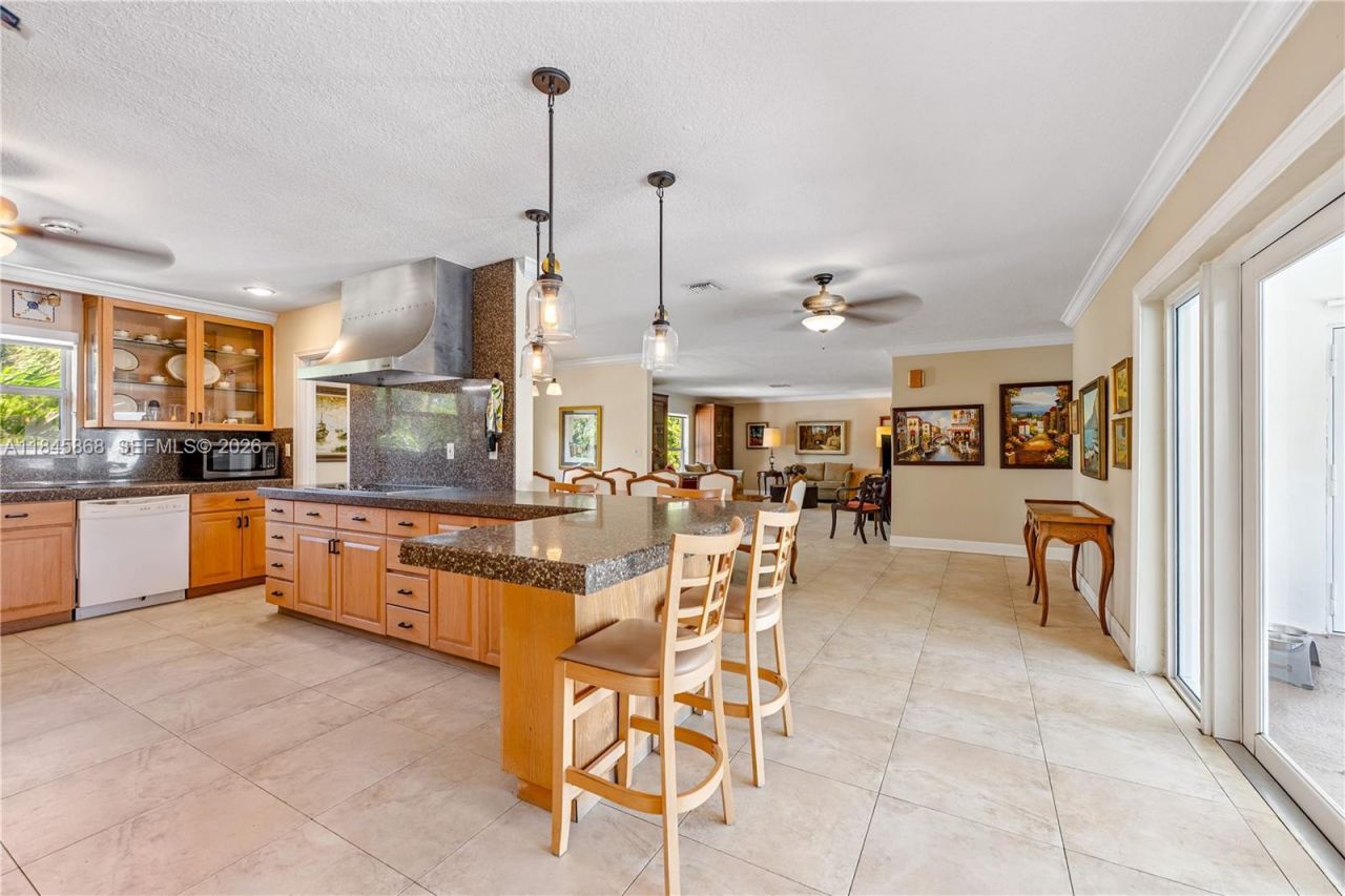 6960 SW 148th Ter, Palmetto Bay, FL 33158 Photo