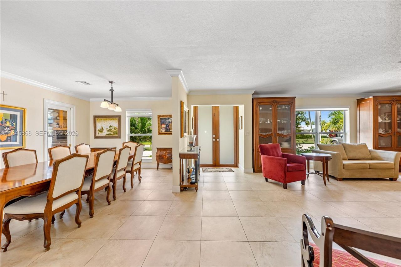 6960 SW 148th Ter, Palmetto Bay, FL 33158 Photo