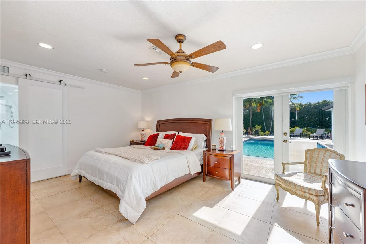 6960 SW 148th Ter, Palmetto Bay, FL 33158 Photo