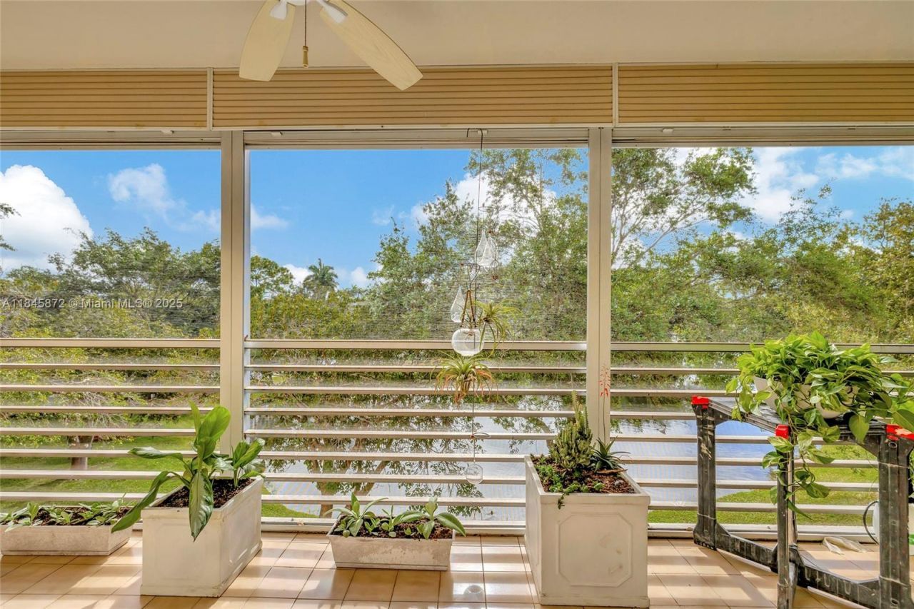 2101 Lucaya Bnd, Unit E3, Coconut Creek, FL 33066 Photo